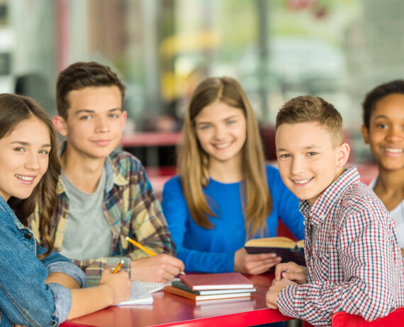 Curso Universitario de Intervención Psicosocial con Menores